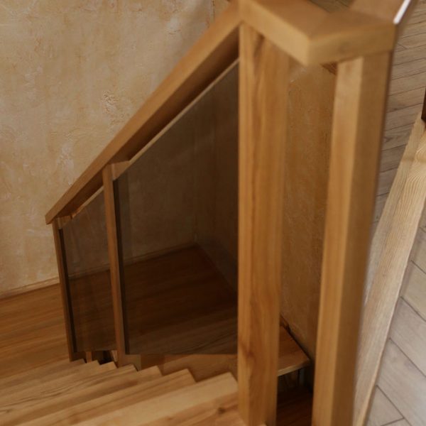 Mediniai laiptai - Modelis 13