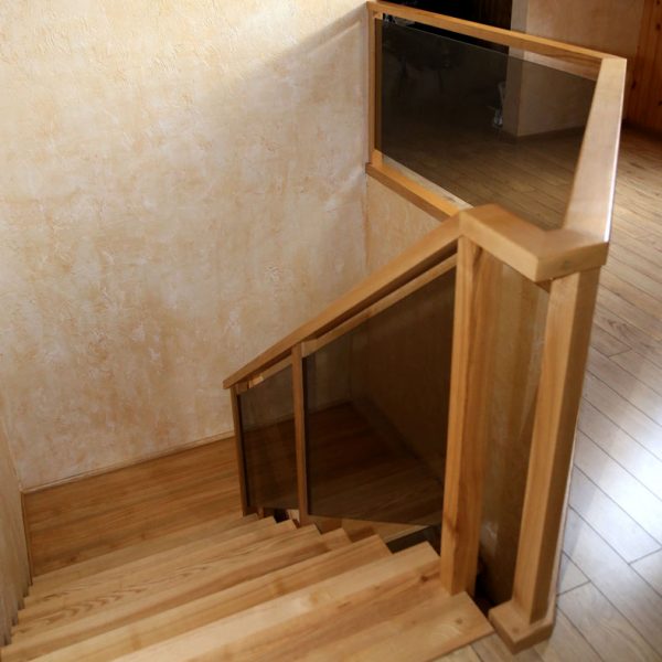 Mediniai laiptai - Modelis 13