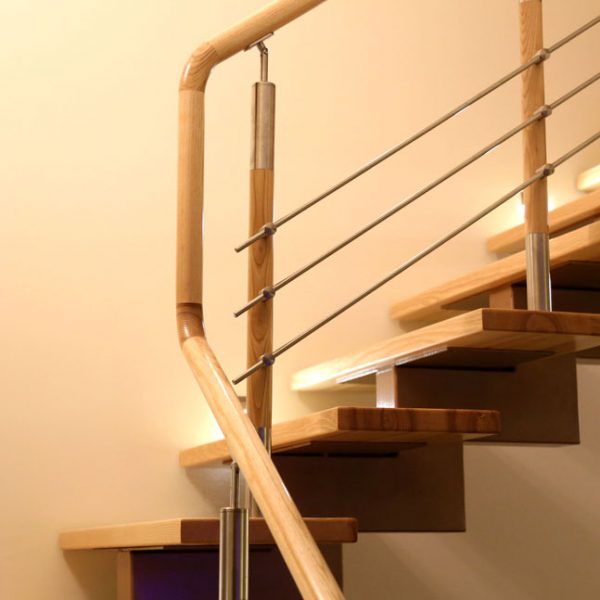 Mediniai laiptai - Modelis 14