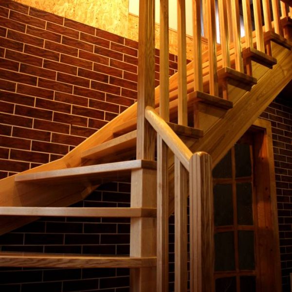 Mediniai laiptai - Modelis 16