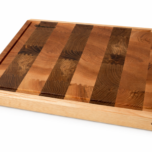 Didelė sutvirtinta pjaustymo lentelė su išėmomis šonuose